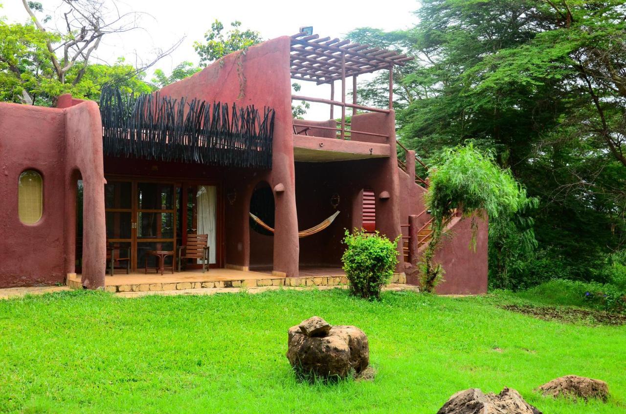 Amboseli Serena Safari Lodge Exterior photo