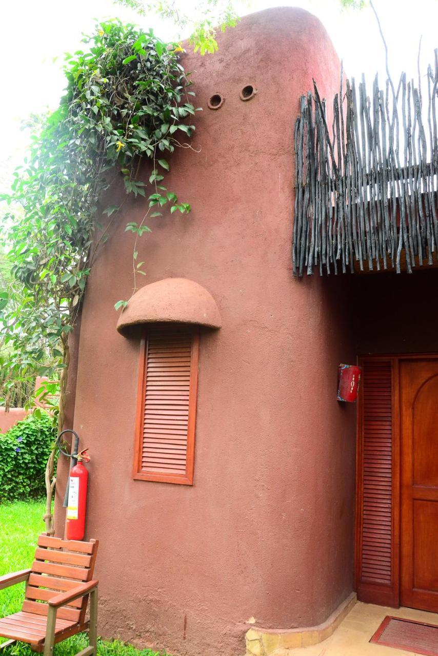 Amboseli Serena Safari Lodge Exterior photo