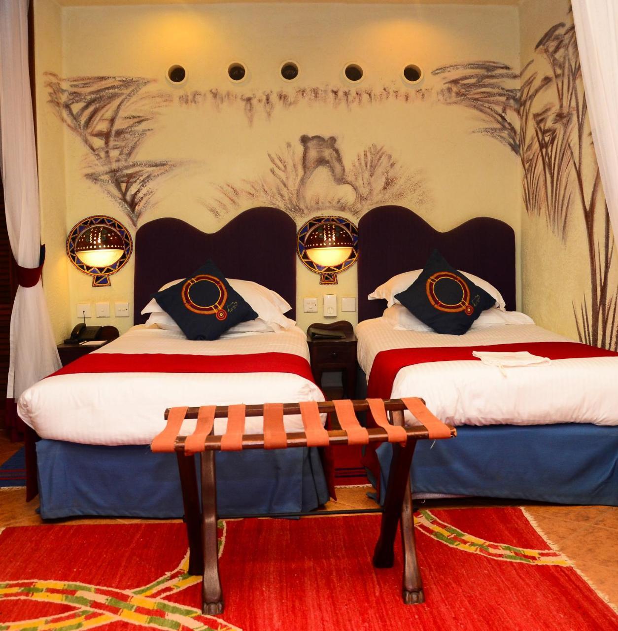 Amboseli Serena Safari Lodge Exterior photo