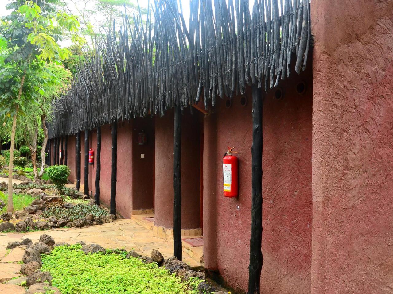 Amboseli Serena Safari Lodge Exterior photo