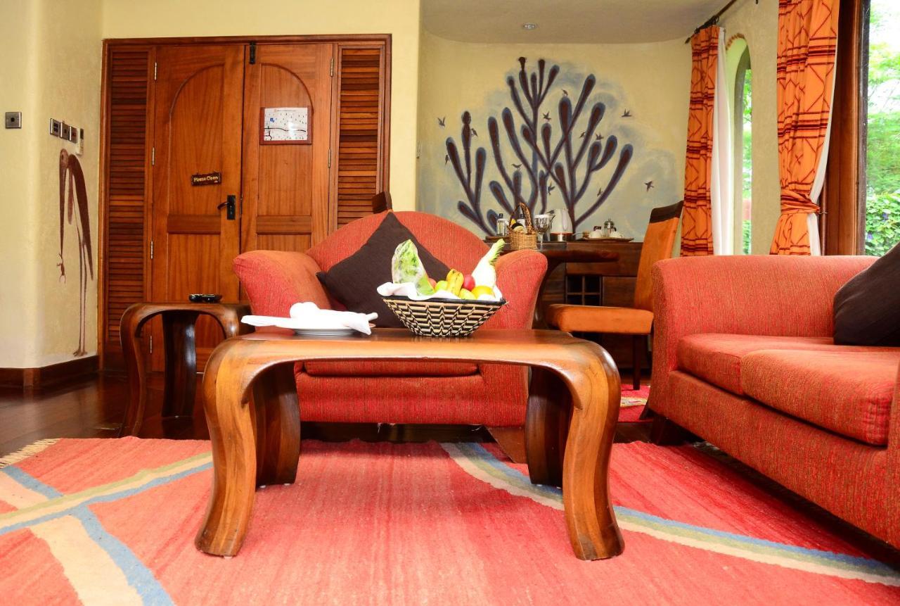 Amboseli Serena Safari Lodge Exterior photo
