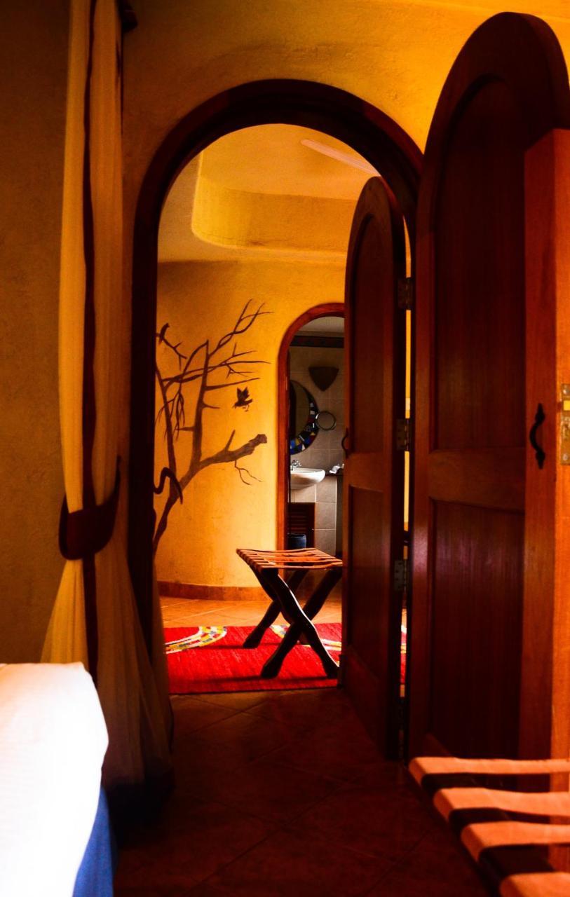 Amboseli Serena Safari Lodge Exterior photo