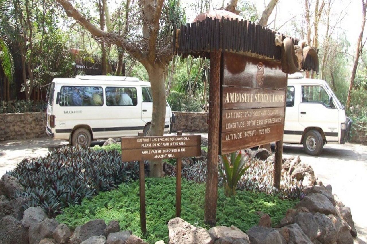 Amboseli Serena Safari Lodge Exterior photo